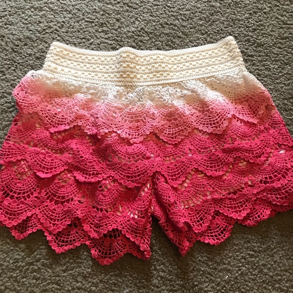Pink ombré crochet shorts - Picture 1 of 2